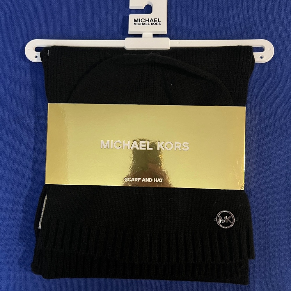 Michael Kors Black Knit Scarf and Hat Set